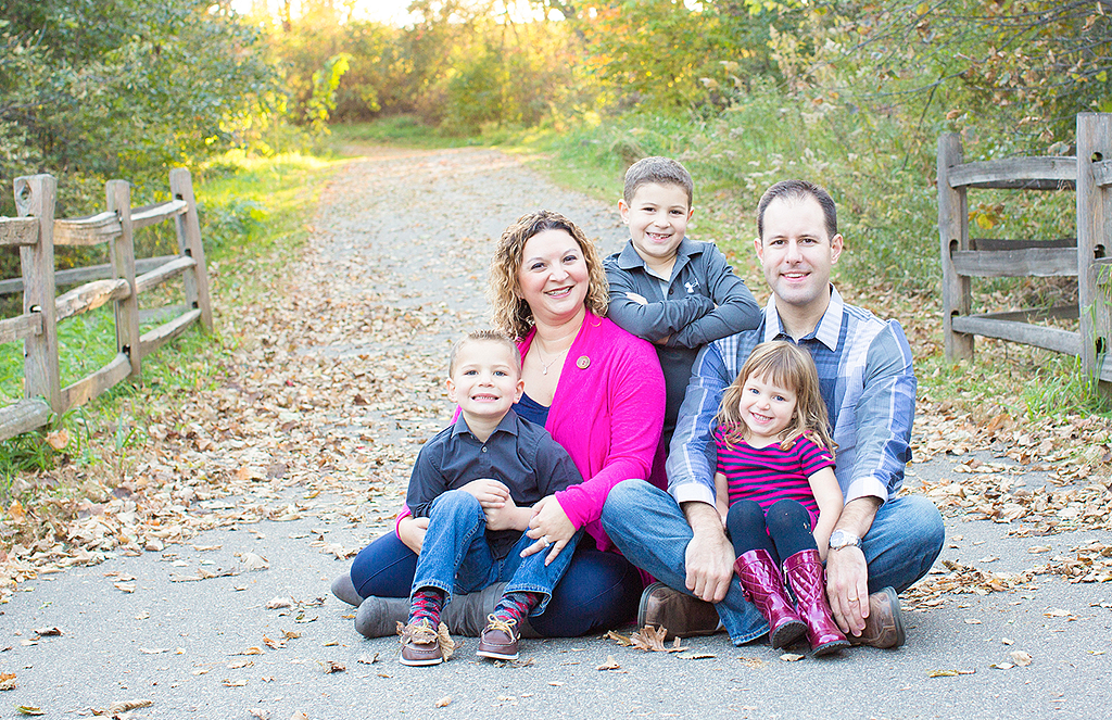 family outdoor portrait by pixelations photography